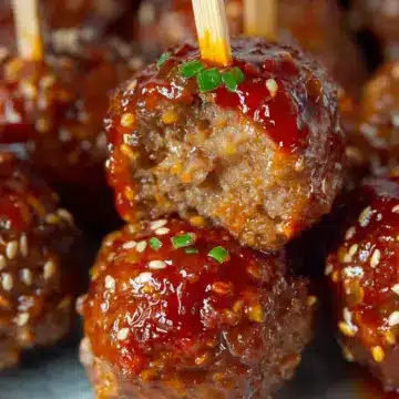 Sweet Chili Cocktail Meatballs