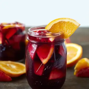 Easy Traditional Red Sangria