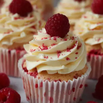 White Chocolate Raspberry Cupcakes