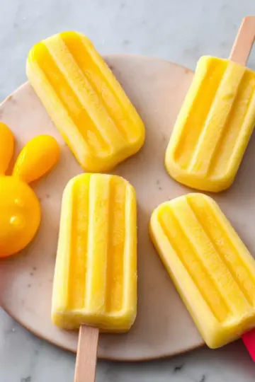 Mango Popsicles (So Easy)