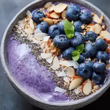 Blueberry Basil Smoothie Bowl