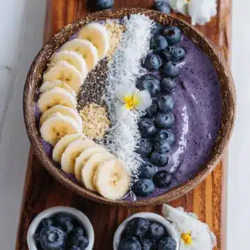 Blueberry Banana Smoothie Bowl