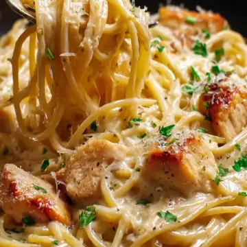 Chicken Spaghetti Easy Recipe – Best Creamy Bake
